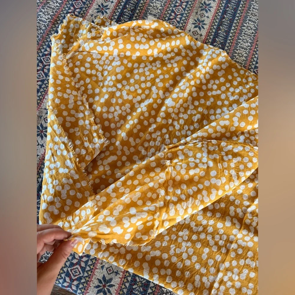 Les Essentiels de Monoprix Gorgeous Yellow Polka Dot Cotton Paris Scarf Wrap